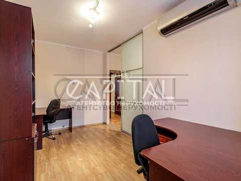 комерційна за адресою Шовковична вул., 7-А