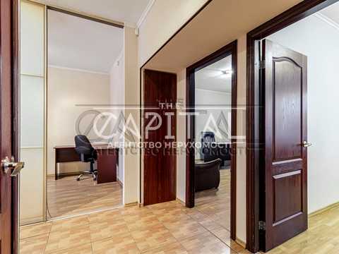 комерційна за адресою Шовковична вул., 7-А