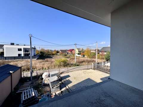будинок за адресою с. Крихівці, Вишнева вул.