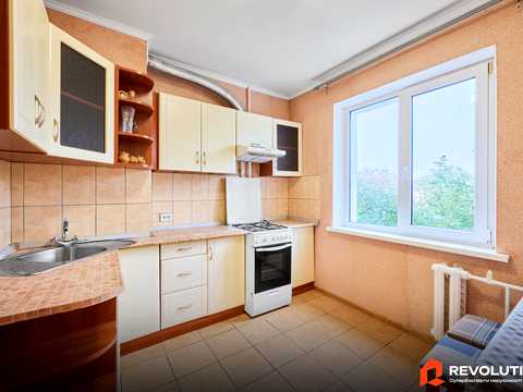 квартира за адресою с. Катюжанка, Заводська вул., 18