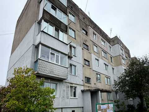 квартира за адресою с. Катюжанка, Заводська вул., 18