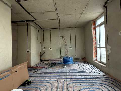 квартира по адресу Василия Сухомлинского ул., 36