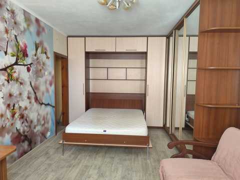 квартира за адресою Райдужна вул., 45
