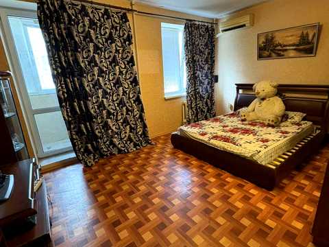 квартира за адресою Академіка Заболотного вул., 71 к1