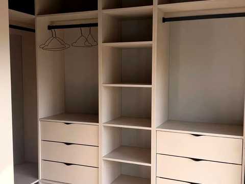 квартира за адресою Калиновий гай, 20