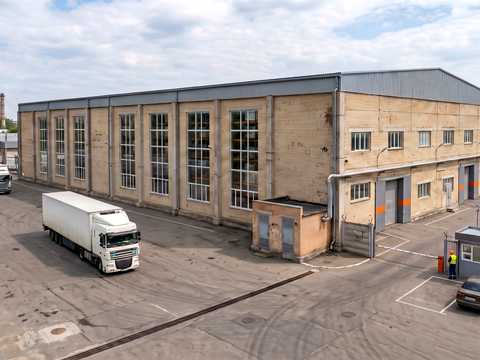 комерційна за адресою Володимира Сікевича вул., 15