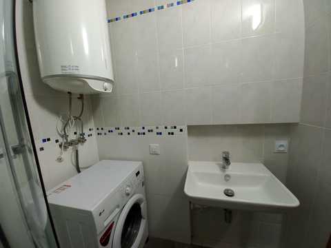 квартира за адресою Анни Ахматової вул., 8