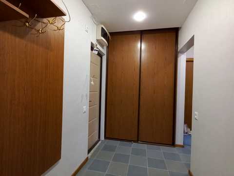квартира за адресою Анни Ахматової вул., 8