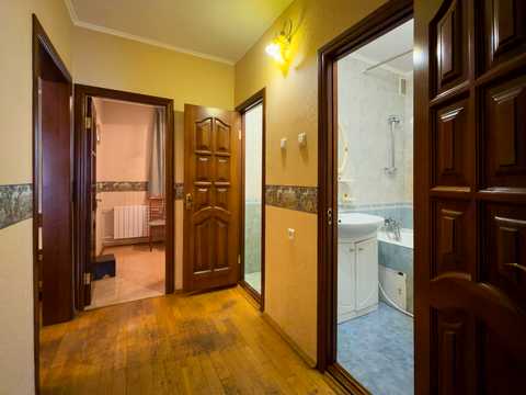 квартира за адресою Срібнокільська вул., 8-А