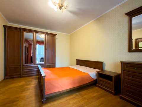 квартира за адресою Срібнокільська вул., 8-А