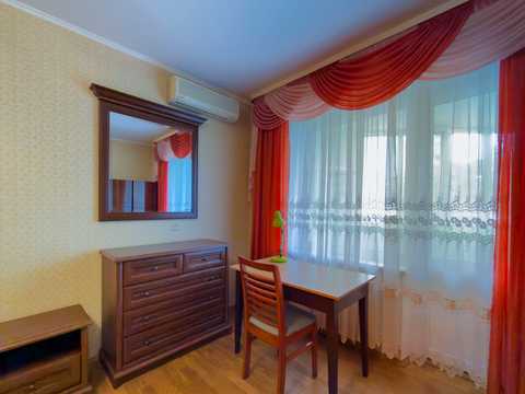 квартира за адресою Срібнокільська вул., 8-А