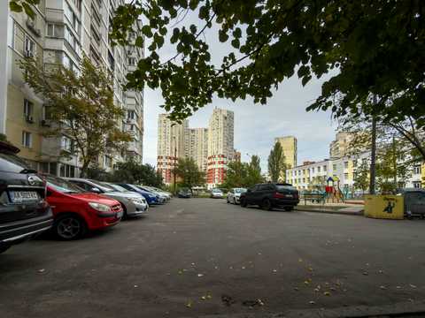 квартира за адресою Срібнокільська вул., 8-А