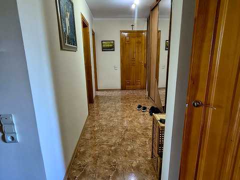 квартира за адресою Гната Хоткевича вул., 12