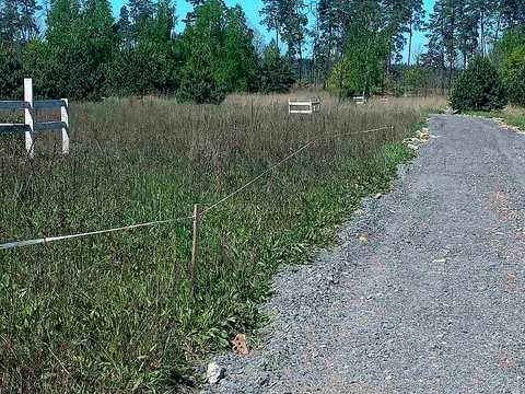 участок по адресу Калинова