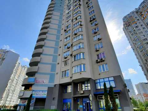 комерційна за адресою Бориса Гмирі вул., 4