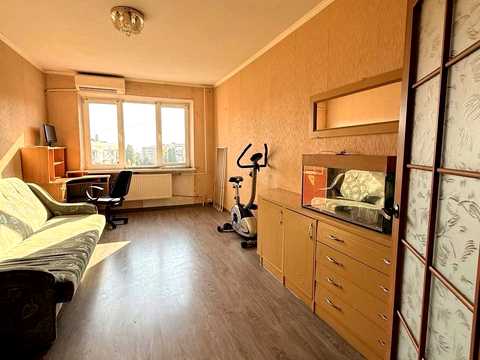 квартира за адресою Академіка Корольова вул., 65