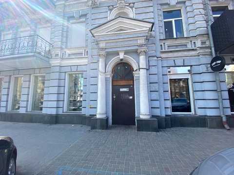 комерційна за адресою Антоновича вул. (Горького), 48-Б
