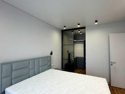 квартира за адресою Салютна вул., 2к23
