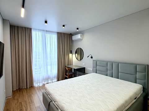 квартира за адресою Салютна вул., 2к23