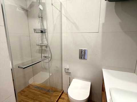 квартира за адресою Салютна вул., 2к23