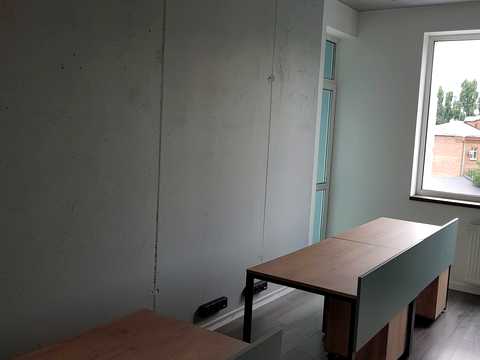 комерційна за адресою Саксаганського вул., 37-К