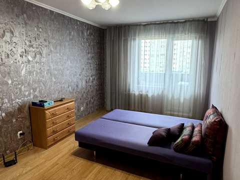 квартира по адресу Драгоманова ул., 14