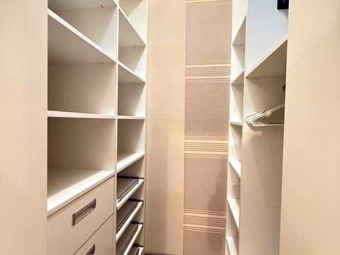 квартира за адресою Радунська вул., 1/10