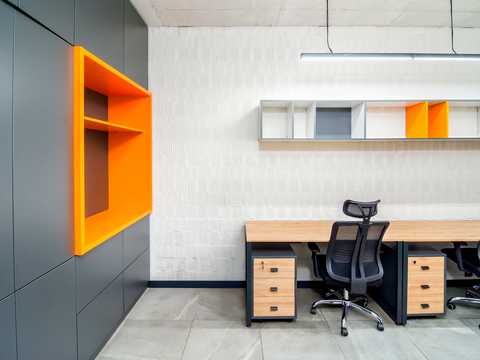 комерційна за адресою Саксаганського вул., 37-К