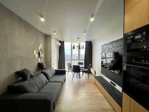 квартира за адресою Салютна вул., 2к8
