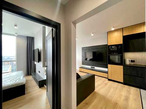 квартира за адресою Салютна вул., 2к8