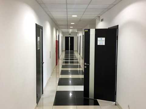 комерційна за адресою Крутогірний узвіз (Рогальова), 28