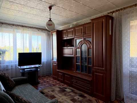 квартира за адресою Кривий Ріг, Дениса Комара вул. (Стрєльникова), 3