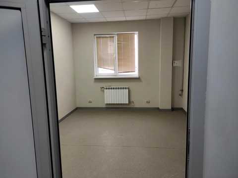 комерційна за адресою Велика Окружна вул., 3