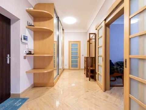 квартира за адресою Дніпровська набережна вул., 14