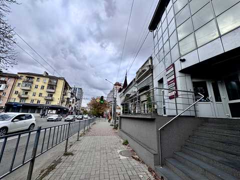 комерційна за адресою Івано-Франківськ, Василіянок вул., 16-А