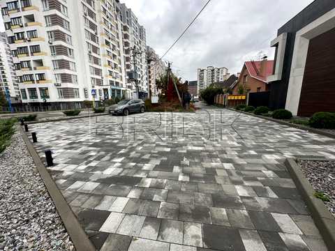 будинок за адресою с. Крюківщина, Освіти вул., 8