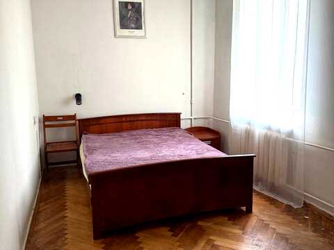 квартира за адресою Миколи Міхновського бульв. (Дружби народів), 27
