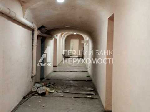 комерційна за адресою Ланжеронівська вул., 19