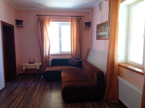 будинок за адресою  Мирне, Виноградна, 8