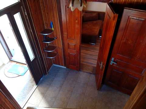 будинок за адресою  Мирне, Виноградна, 8