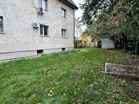 квартира за адресою Вишнева вул., 5
