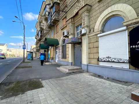 коммерческая по адресу Героев Харькова просп. (Московский), 40/42