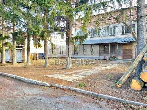 комерційна за адресою Металургів вул., 15А