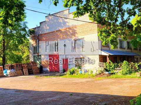 комерційна за адресою Металургів вул., 15А
