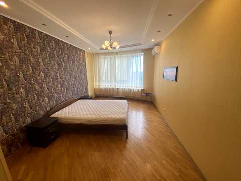 квартира за адресою Дніпровська набережна вул., 26-А