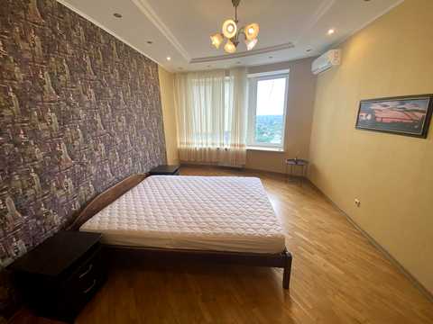 квартира за адресою Дніпровська набережна вул., 26-А