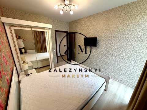 квартира за адресою Регенераторна вул., 4 к14