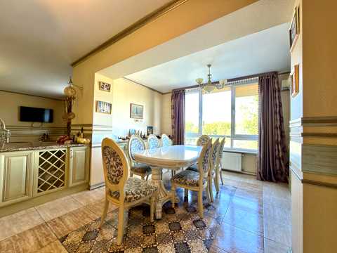 квартира за адресою Карла Мікльоша вул., 3