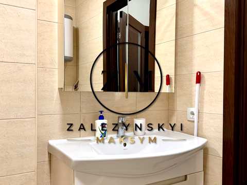 квартира за адресою Регенераторна вул., 4 к14