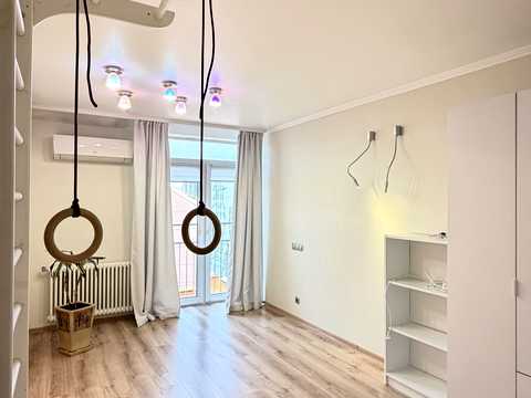 квартира за адресою Регенераторна вул., 4 к2